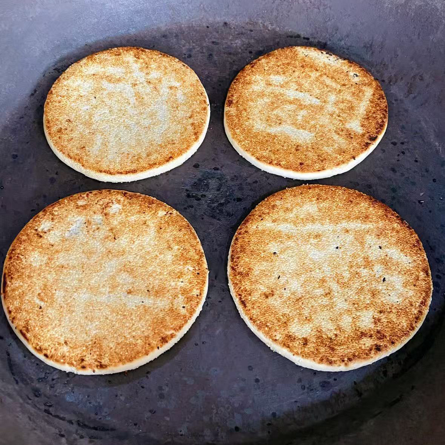 安徽安庆岳西特产大麻饼老式芝麻大月饼手工传统糕点中秋怀旧麻饼