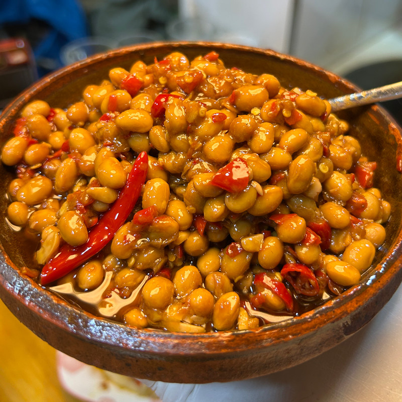 安徽安庆太湖县特产剁椒辣黄豆开胃下饭菜开盖即食软糯酱香大别山