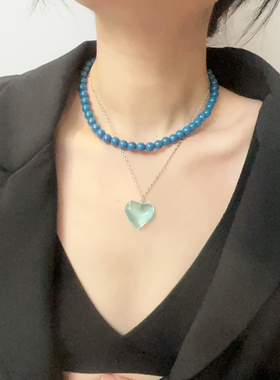 多巴胺海蓝色立体爱心串珠项链女款2025年新款轻奢小众叠戴毛衣链