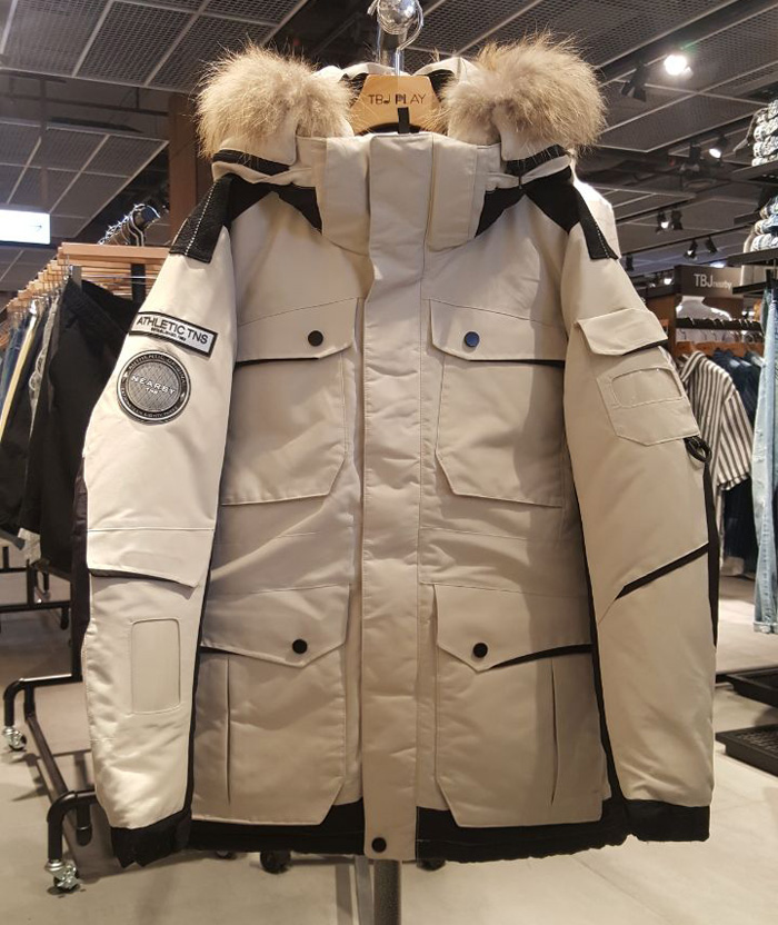 冬季特卖韩版男女情侣毛领户外运动加厚抗寒工装羽绒服女中长款