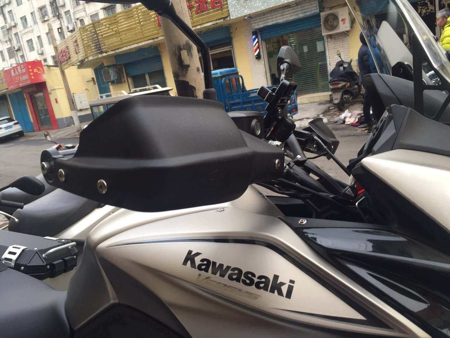 适用宝马F700 800R G310 异兽650改装护手加大挡风手把风挡保护罩
