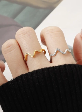 轻奢简约心电图镶锆石戒指女钛钢