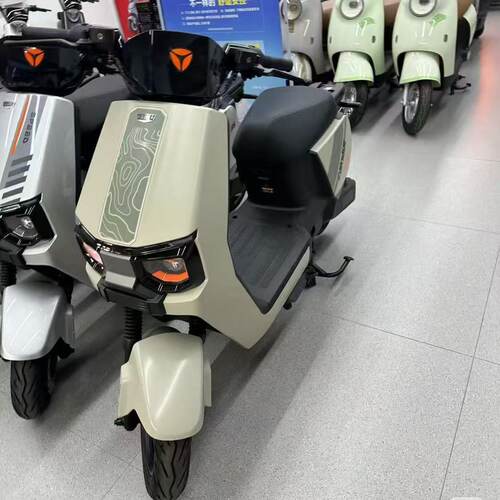 辛利自喷漆防锈不掉色