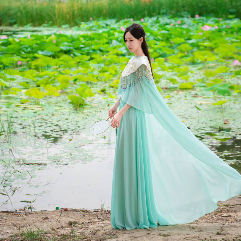 新中式女装巨好看清冷感连衣裙女春夏禅意风旅游拍照好看的裙子