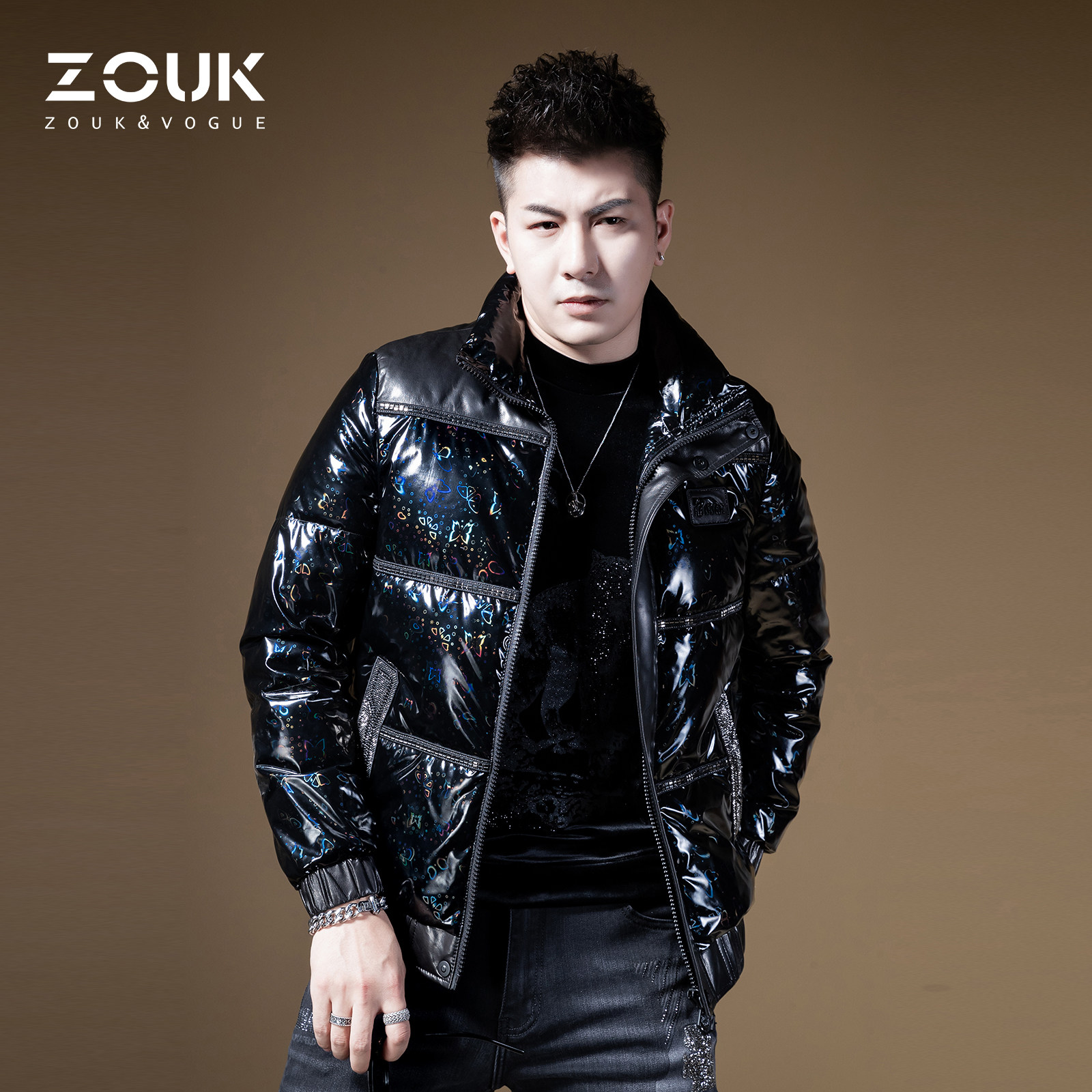 ZOUK拼皮羽绒服男2021年新款外套冬衣男装高级感炸街镭射亮面短款