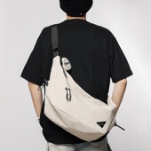 法国MlCANl KONS斜挎包女生轻便男饺子包学生通勤运动单肩包腰包