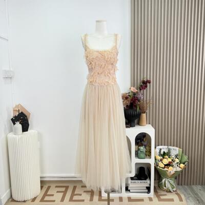 2026新品 恬恬玉软法式立体花朵蕾丝拼接吊带连衣裙女