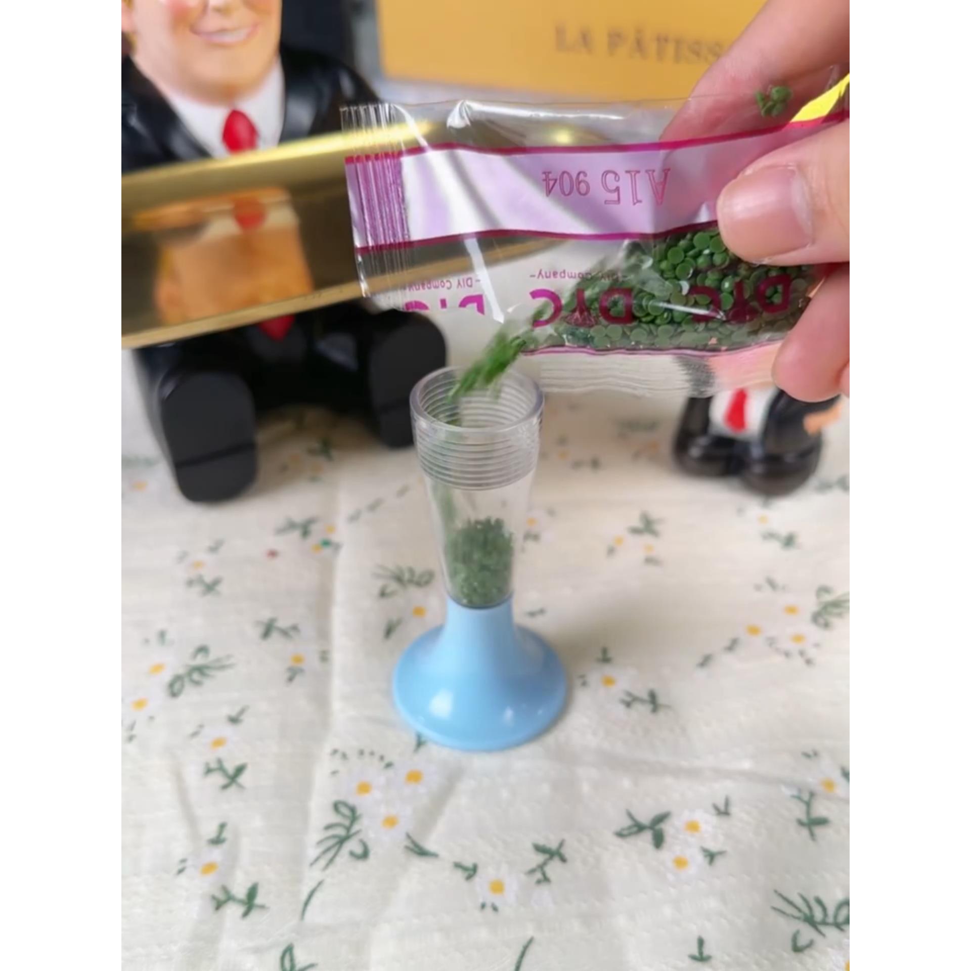 花瓶点钻笔新款DIY钻石画工具笔套装快速高颜值创意点钻笔工具