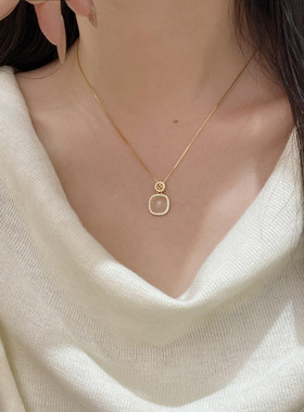 蒂奇几何小众设计白玉髓项链女925纯银饰品直播爆款高级感锁骨链