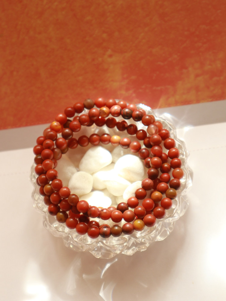 사천 소재 난홍 목걸이 부처님 비즈 108 팔찌 양산 JIUKOU 소재 천연 난홍 마노 철 포장 펄프 팔찌