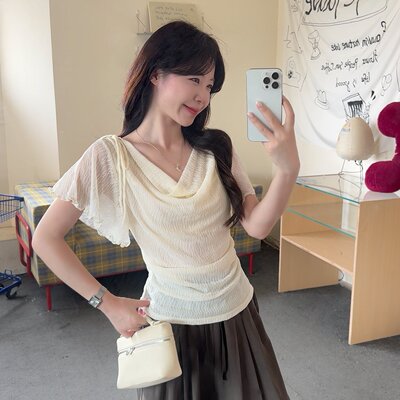 大码韩系纯欲荡领短袖T恤夏季新款褶皱肌理感收腰绝美上衣