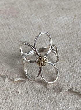 新款雏菊花朵戒指精致雏菊花朵立体绽放花瓣纹理细腻逼真