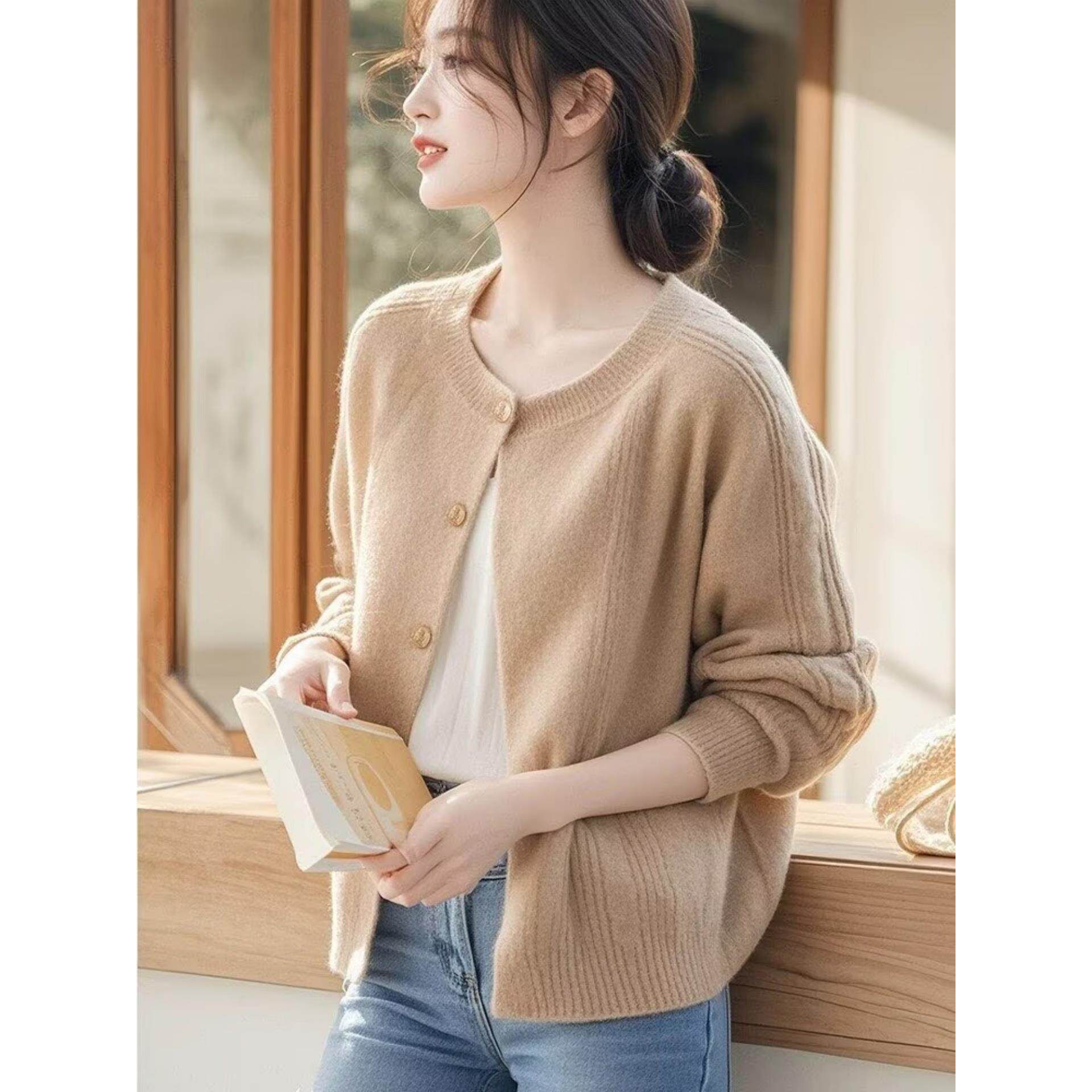 正品哥家新2025秋冬新款麻花圆领单排扣针织开衫宽松毛衣外套女