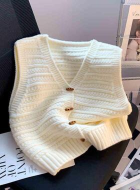 正品哥家新2025秋新款麻花针织开衫马甲牛角扣叠穿无袖毛衣背心