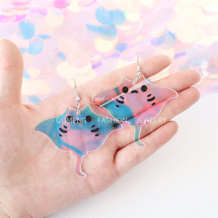 P幻彩可爱魔鬼鱼海洋生物耳环少女度假耳饰