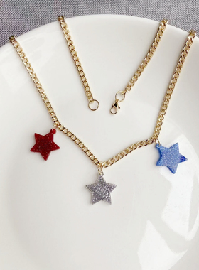 P独立日时尚金粉爱心桃心字母五星短款亚克力项链挂链锁骨链