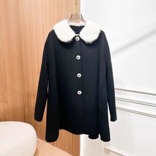 2025冬款黑色白色毛领优雅拼接A字宽松气质斗篷大衣外套