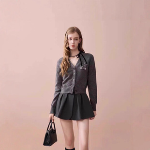 2025秋冬季新款时尚设计感钉珠装饰针织开衫女装独特漂亮气质上衣