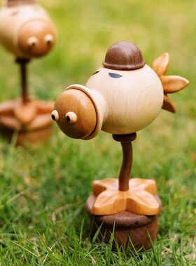 豌豆射手潮玩摆件实木质公仔创意可爱趣味搞笑桌面装饰小众礼物