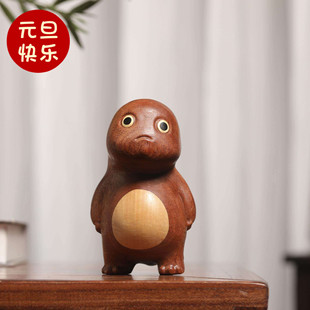 高档实木奶龙摆件可爱搞怪创意实木雕刻家居桌面装 饰儿童朋友礼物
