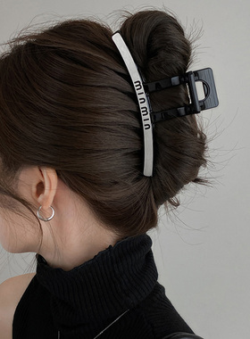 轻奢高级感亮银金属条字母发夹女大号发量多盘发抓夹气质鲨鱼夹子