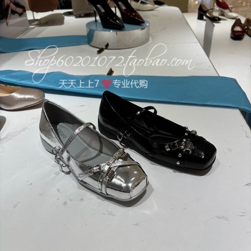 思加图2025秋季女鞋休闲玛丽珍鞋