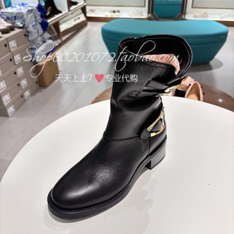 莱尔斯丹2025冬季女靴铆钉时装靴