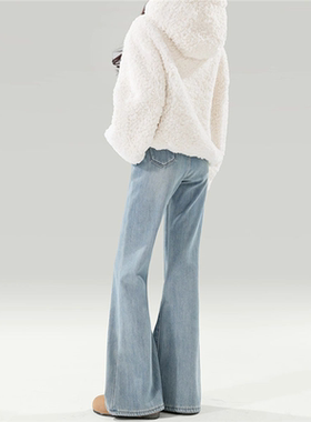 浅蓝色低腰微喇牛仔裤女新款胖妹妹宽松显瘦不贴腿直筒喇叭拖地裤