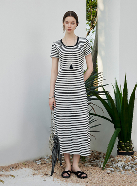 CLMX 云柔悬垂粘纤混纺竹节肌理面料 松弛感经典圆领条纹连衣裙