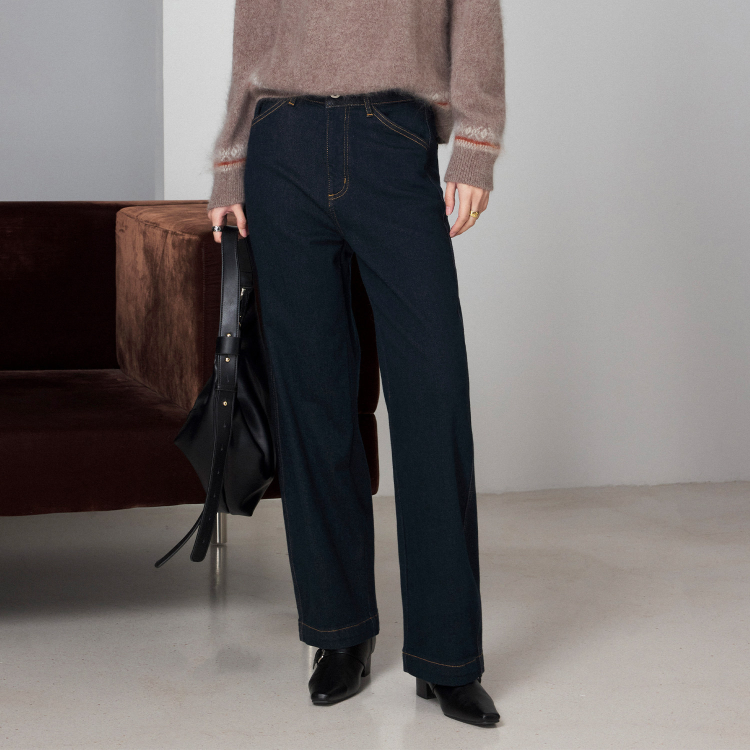 CLMX棉混纺牛仔面料四面微弹穿着舒适宽松直筒窄脚镰刀裤型牛仔裤