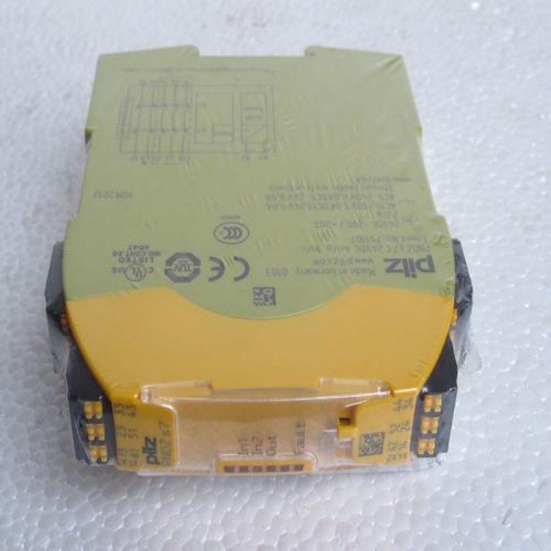 全新皮尔兹PILZ安全继电器 PNOZ s7c 24VDC 4n/o 1n/c 现货751107|ruв категории Цифровые аксессуары, рынок электронных компонентов, электронный элемент, реле - от Buy2taobao.com для оказания профессиональной услуги покупки агента Taobao