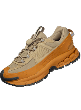 NIKE ZOOM VOMERO 5 ROAM  舒适百搭复古休闲鞋卡其色 HQ2181-200