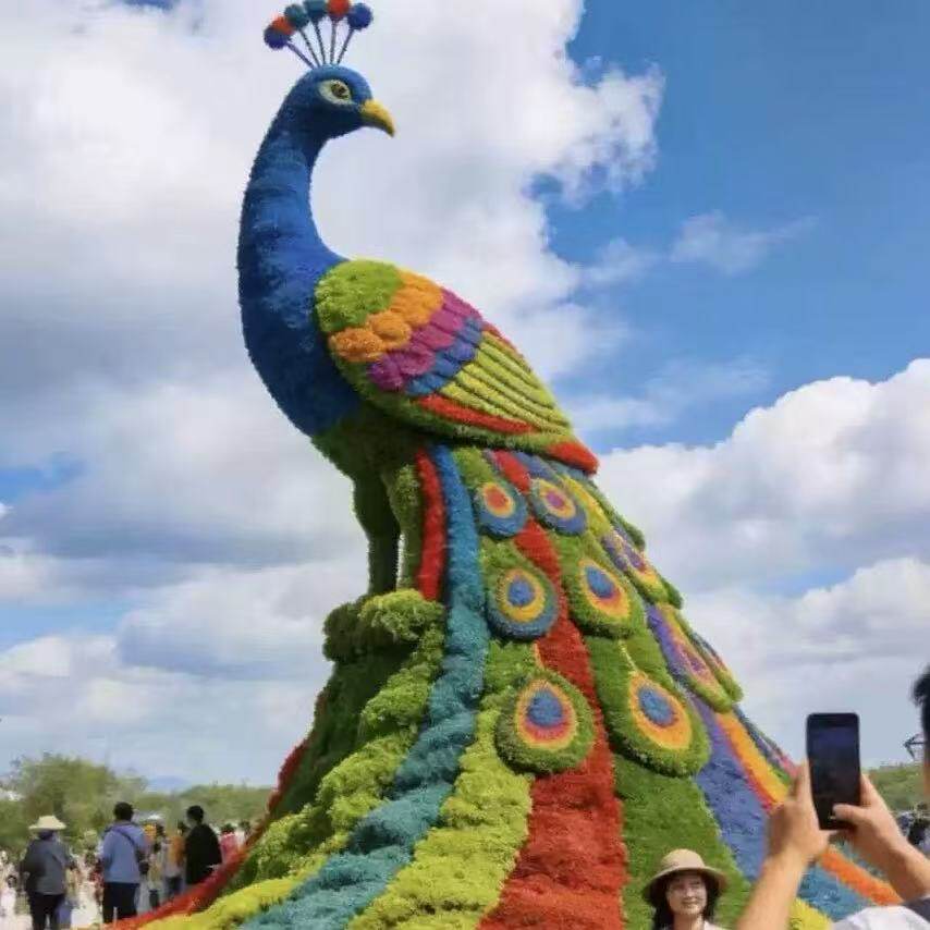 户外广场仿真孔雀景观小品