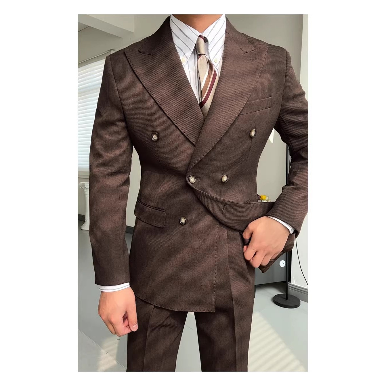 春秋意式双排扣戗驳领西服商务休闲婚礼宴会纯色西服单西上衣高级