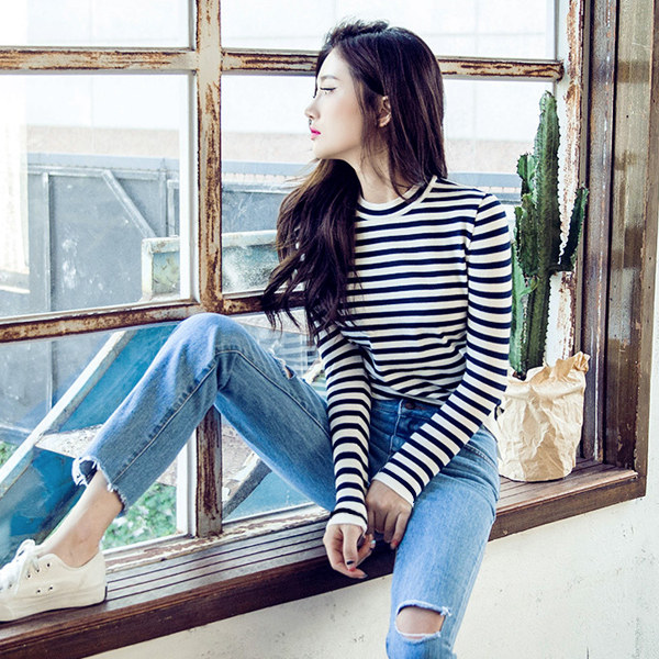 棉T恤女长袖修身显瘦紧身小圆领女装黑白条纹打底衫春秋韩版上衣