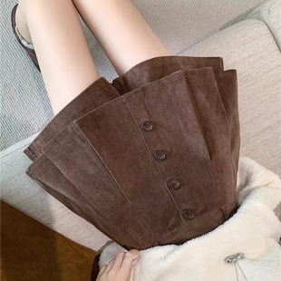 设计感灯芯绒裙裤 外穿 女秋冬胖m复古减龄百褶高腰条绒A字阔腿短裤