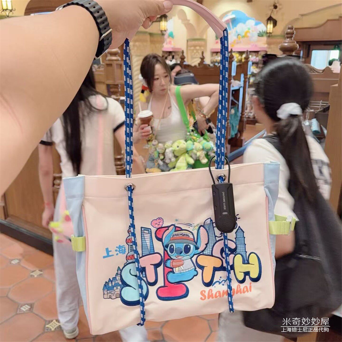 上海迪士尼代购2025夏日漫游系列史迪奇与安琪列托特包通勤单肩包