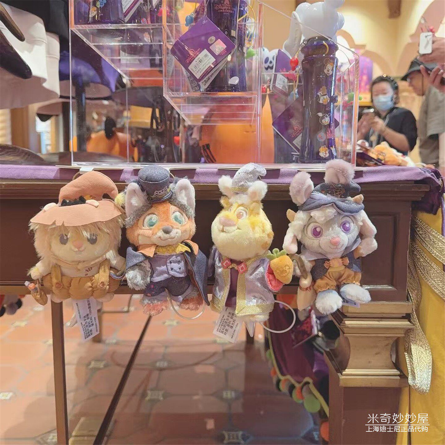 上海迪士尼国内代购2025万圣节疯狂动物城朱迪尼克毛绒挂件钥匙扣