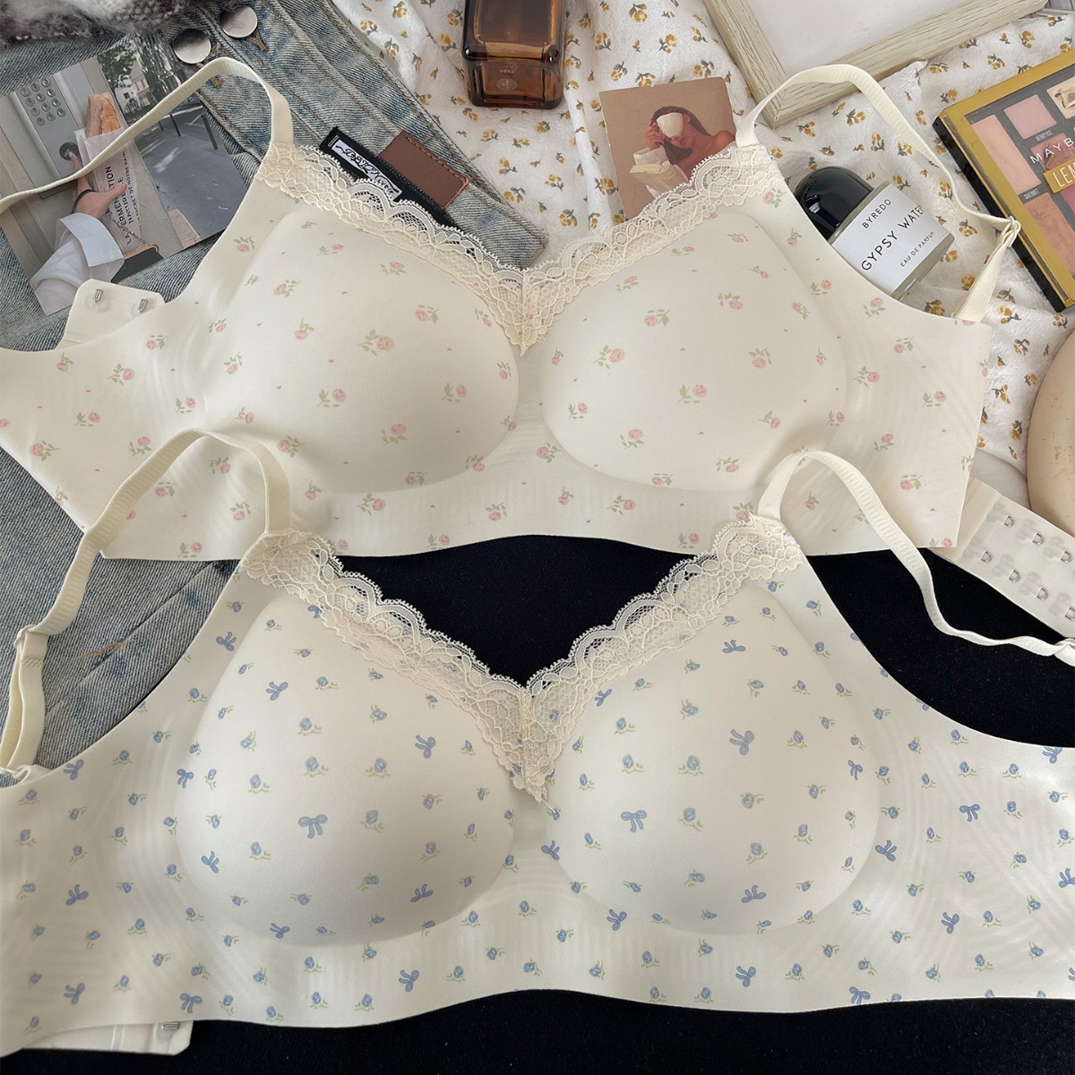 小碎花少女内衣小胸聚拢舒适无钢圈防下垂甜美蕾丝边少女文胸罩