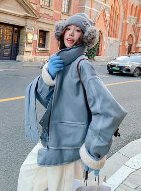 90绒羊羔毛拼接带围脖工装派克服羽绒服外套女2C325-585P325K478