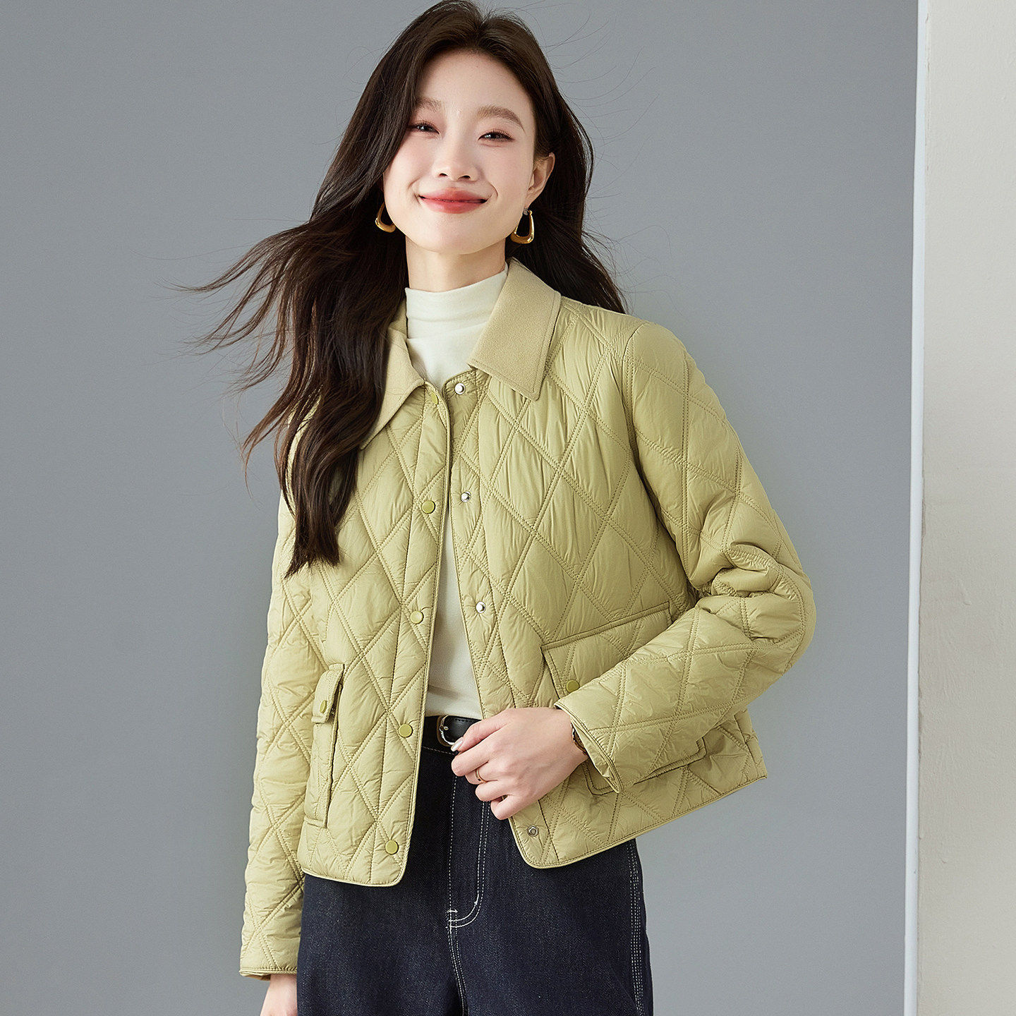 时尚轻薄短款棉服外套女秋冬季2025新款减龄女士夹克保暖棉衣棉袄