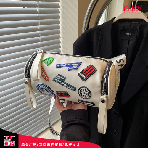 新款机车风潮时尚斜跨法棍包欧洲站炫酷炸街单肩包圆桶水桶包包
