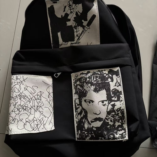 黑白艺术忧郁的富二代双肩背包