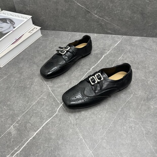 牛皮一脚蹬平底休闲小皮鞋 新款 女2026春季 英伦风双扣带雕花乐福鞋