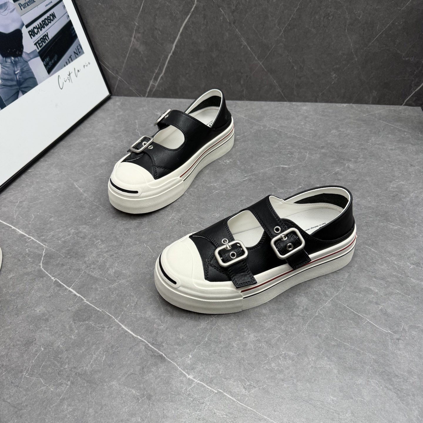 厚底休闲小白鞋女2026夏季新款真皮两穿防滑软底不累脚运动板鞋子