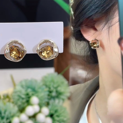 简约琥珀流光色水晶不规则耳钉女