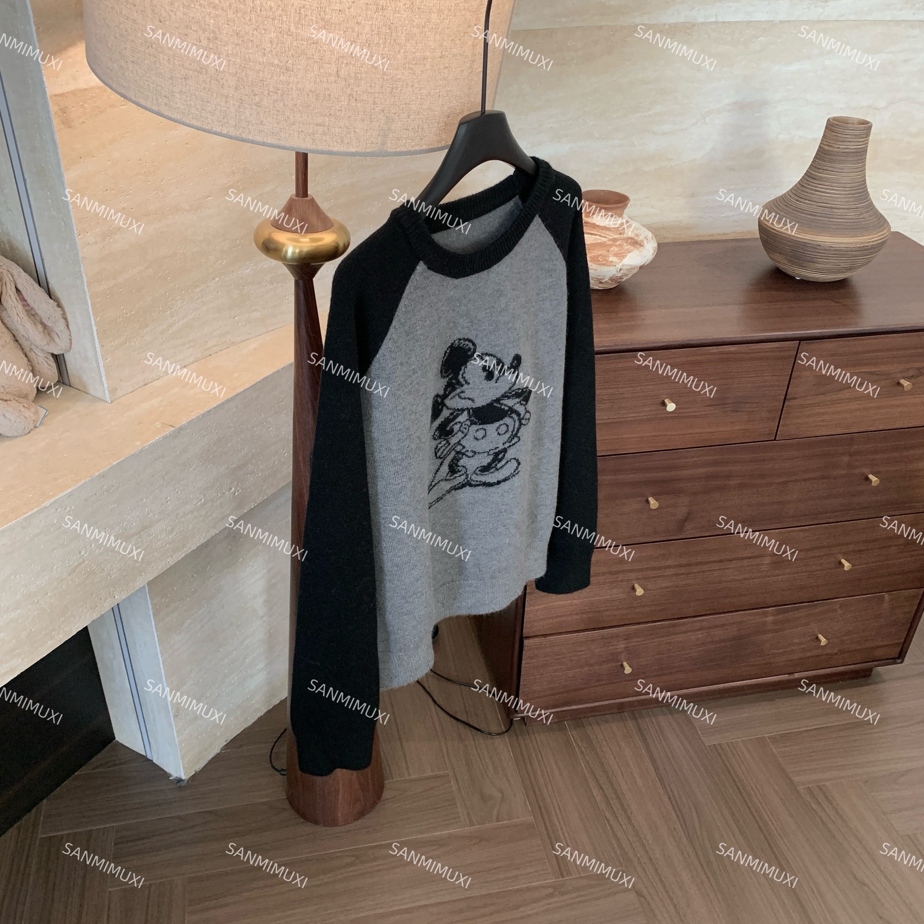 SANMI/叁米  拼接插肩袖卡通针织 17166