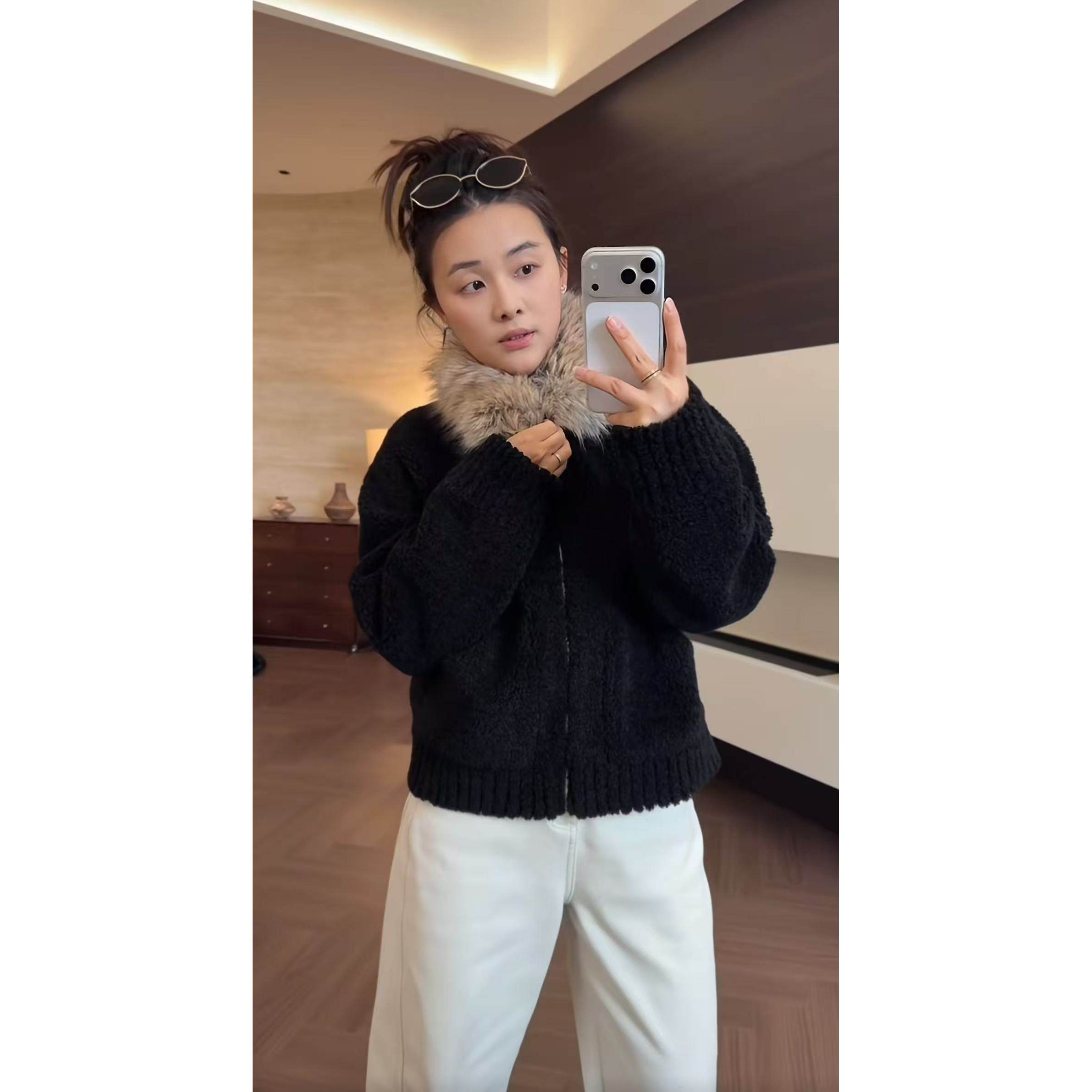 SANMI/叁米  【暗夜之城】毛领绒感外套  J1669