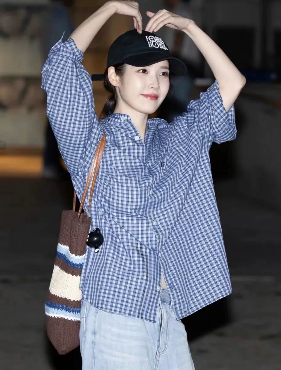 恩灿 2026夏季新款韩版宽松休闲百搭格子衬衫女设计感小众长袖
