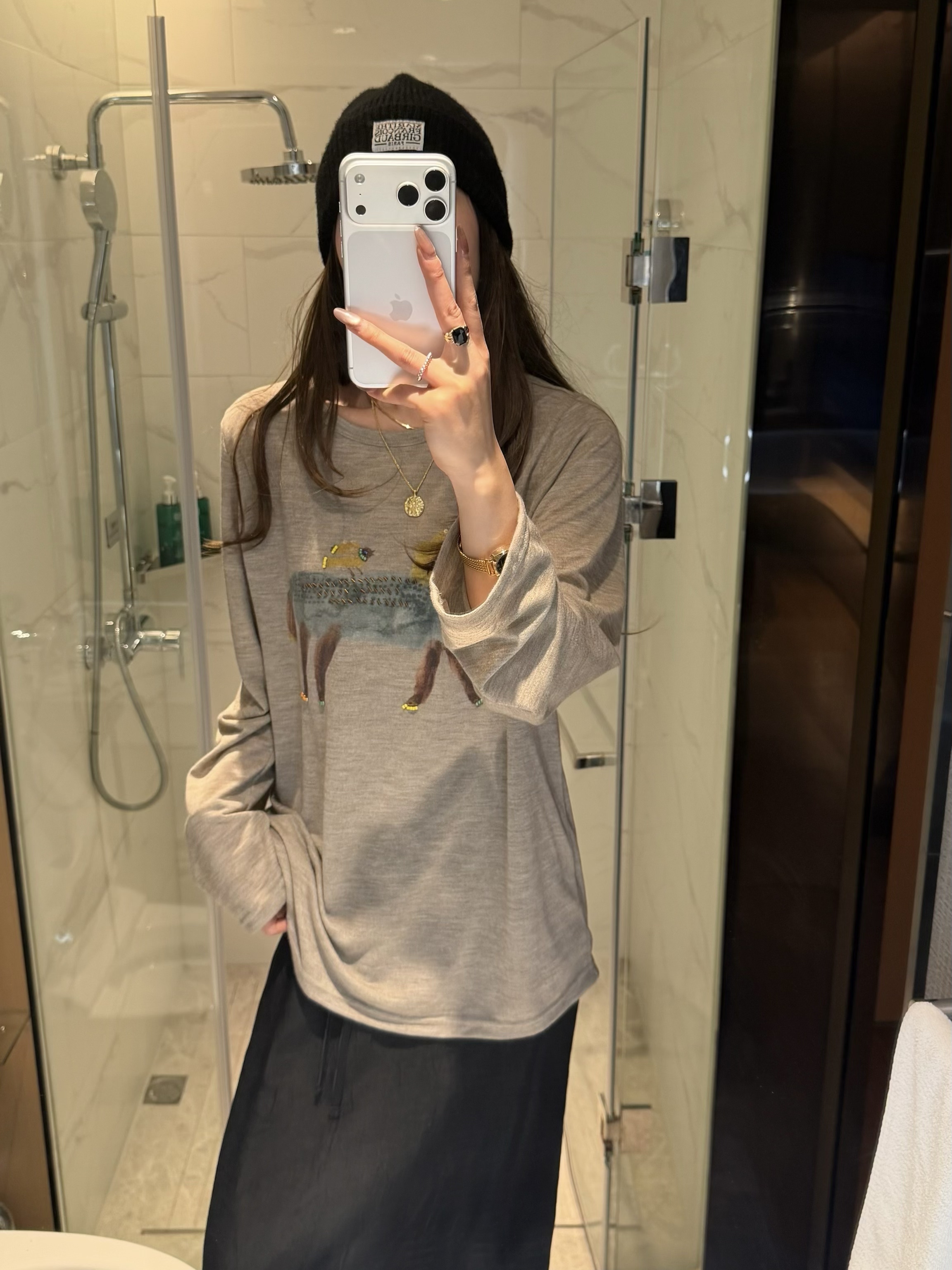 恩灿 水墨小马立体钉珠卡通长袖Ｔ恤女宽松慵懒防晒罩衫